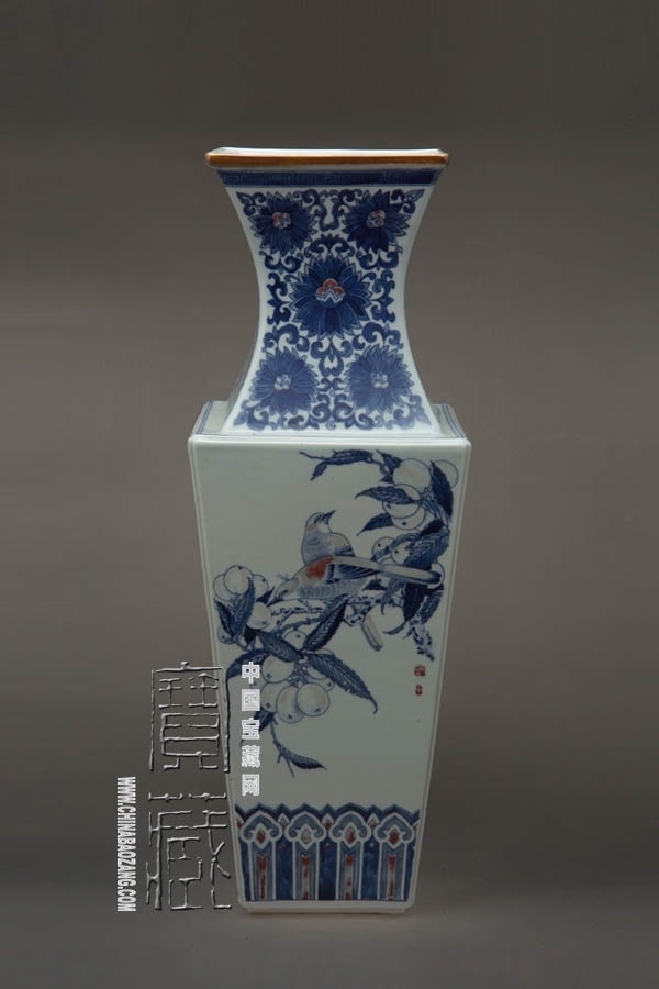 青花釉里红方瓶(清)-鉴赏收藏-中国艺术品
