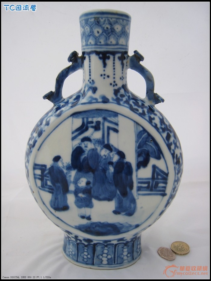 青花抱月瓶收藏价格甚高-鉴赏收藏-中国艺术品