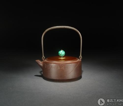 日本老铁壶受多家拍卖行关注收藏重视名师名堂