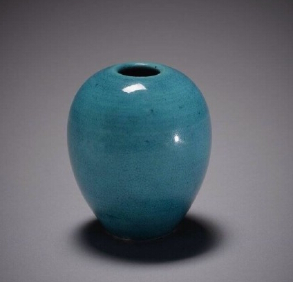 孔雀蓝釉：那一抹雨过天晴的惊艳-鉴赏收藏-中国艺术品
