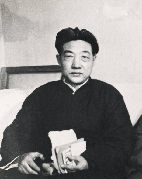 原创            因不满包办婚姻，徐悲鸿给儿子取了一个晦气的名字，结果字字应验